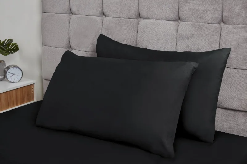 Lyla Pillowcase Pair in Black