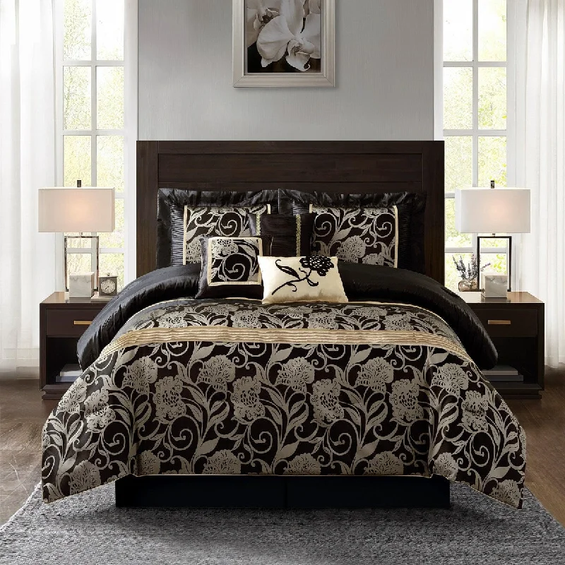 Nanshing Brie Silver and Black 7-Piece Comforter Set