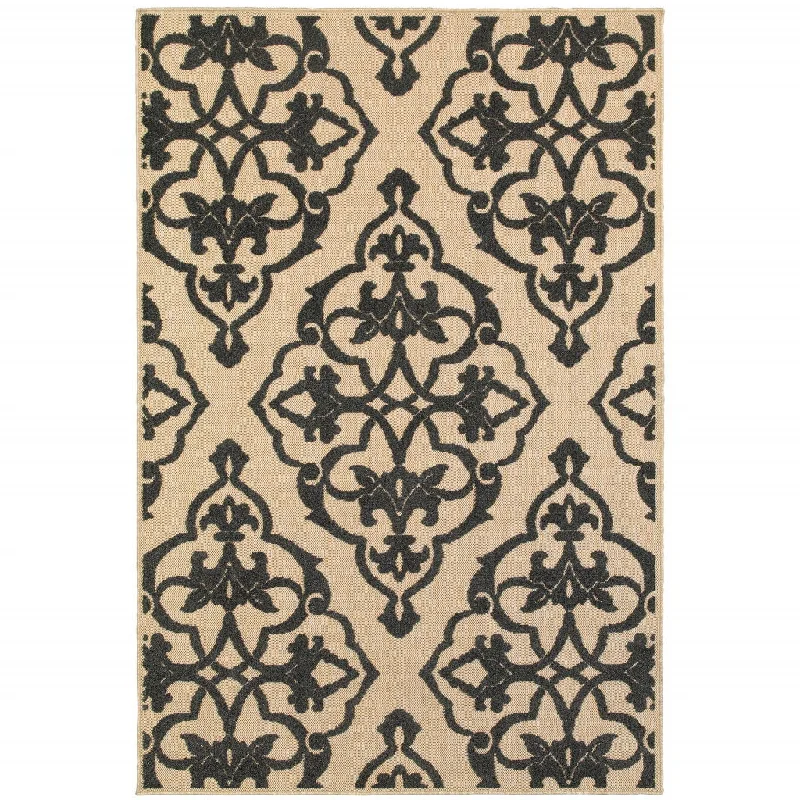 10' X 13' Oriental Stain Resistant Indoor / Outdoor Area Rug - Beige / Black