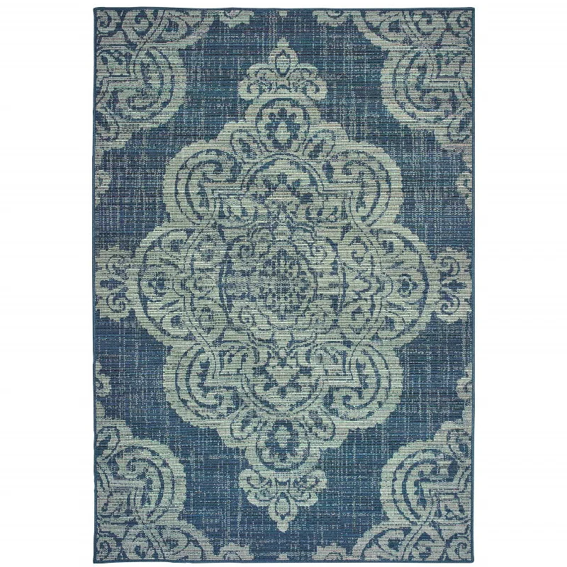 4' X 6' Oriental Stain Resistant Indoor / Outdoor Area Rug - Blue