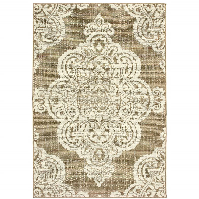 4' X 6' Oriental Stain Resistant Indoor / Outdoor Area Rug - Tan