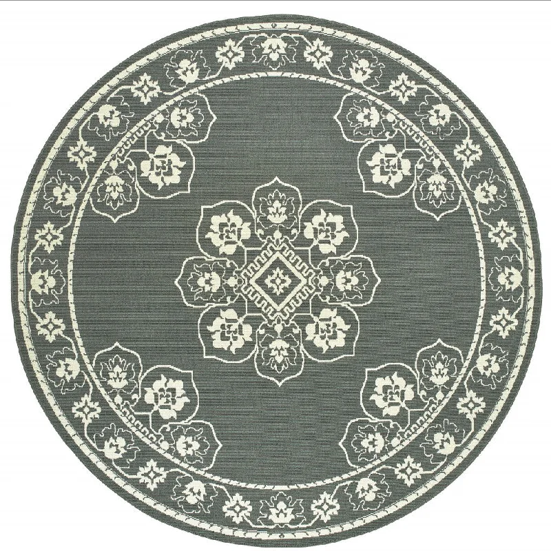 8' X 8' Round Oriental Stain Resistant Outdoor / Indoor Area Rug - Gray / Ivory