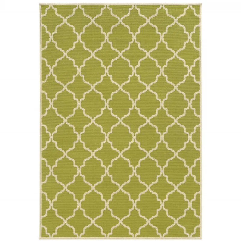 9' X 13' Geometric Stain Resistant Indoor & Outdoor Area Rug - Green / Ivory